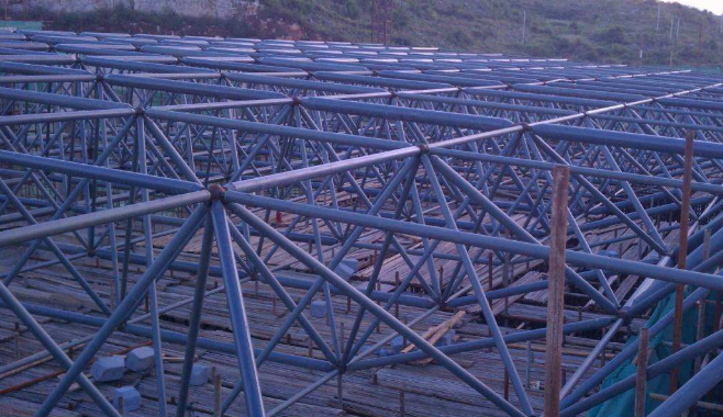 普陀概述网架加工公司对网架保温隔热的办法